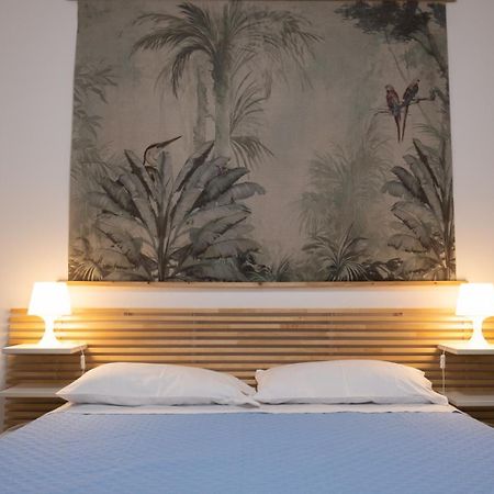 Matilde'S Holiday House แตร์ราซีนี ภายนอก รูปภาพ